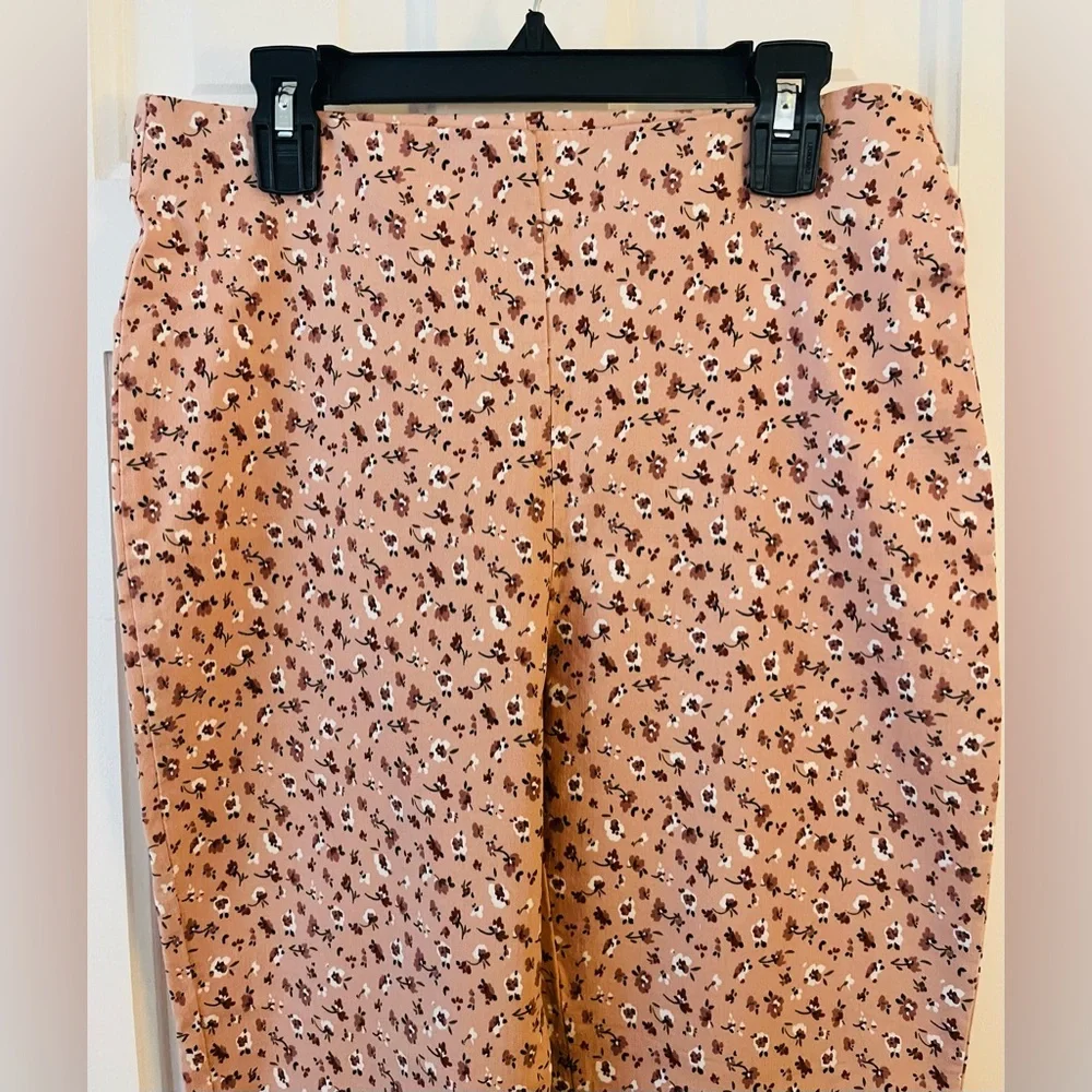 NWOT Women's JULES & LEOPOLD Millennium Pink Floral Ankle Length Pants. Size: S - Picture 3 of 8